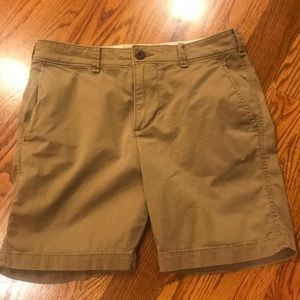 MENS HOLLISTER KHAKI SHORTS